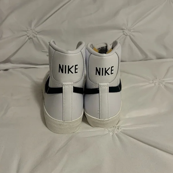 original nike blazers - Picture 3 of 6